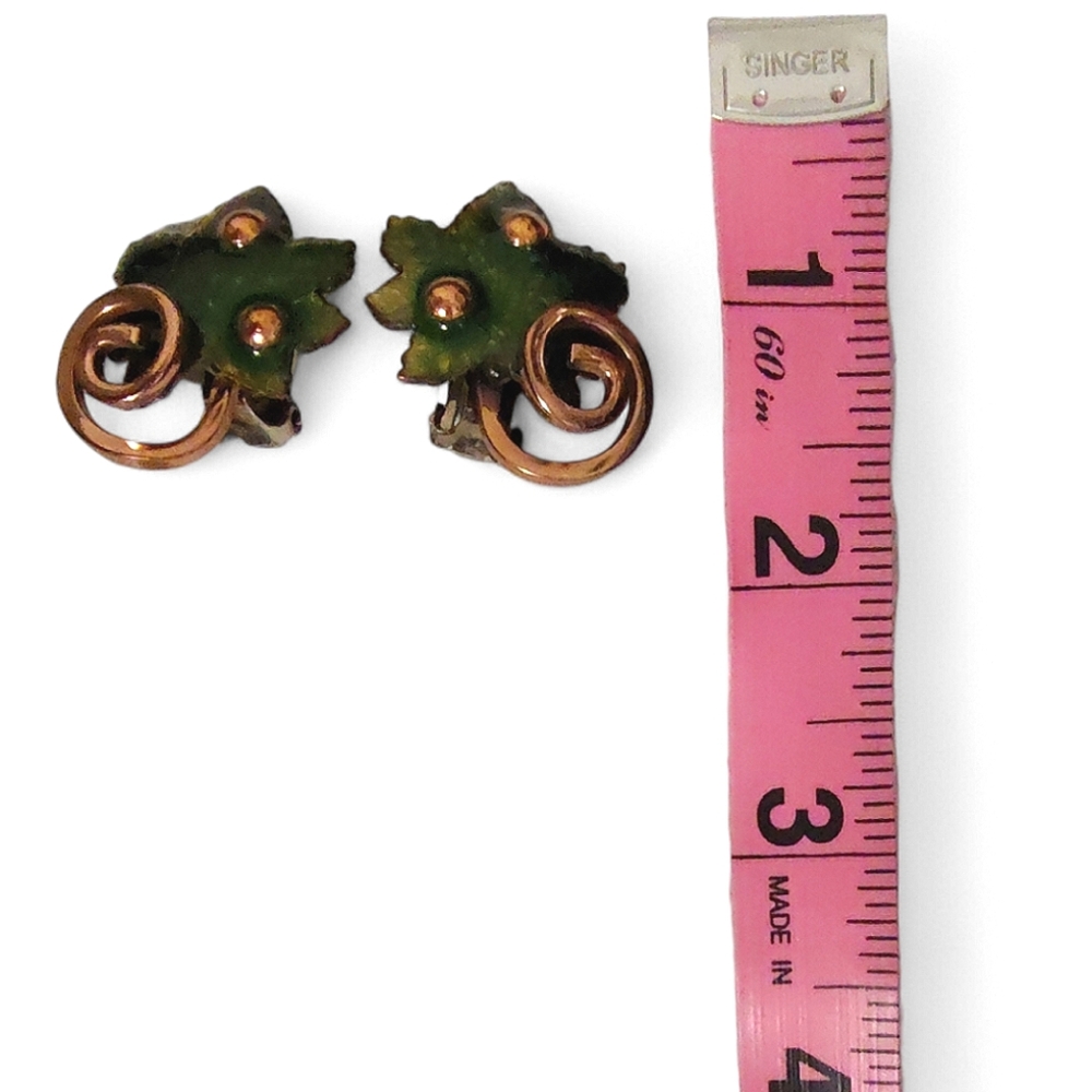 Vintage Renoir Matisse Copper Green Enamel Maple Leaf Clip On Earrings - Picture 5 of 5